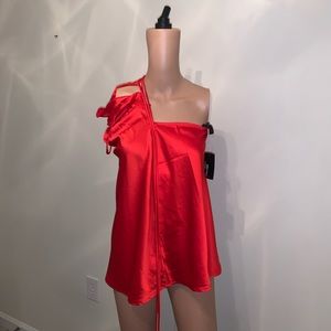 BRAND NWT Sbetro Red Top size M